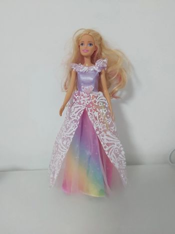 Poupée Barbie multicolores
