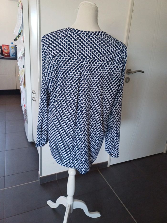 Blouse blanc et bleu marine taille 44/46 - photo numéro 5