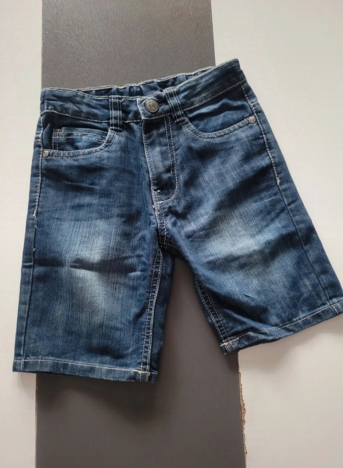 Lot vêtements 6 ans - photo numéro 2