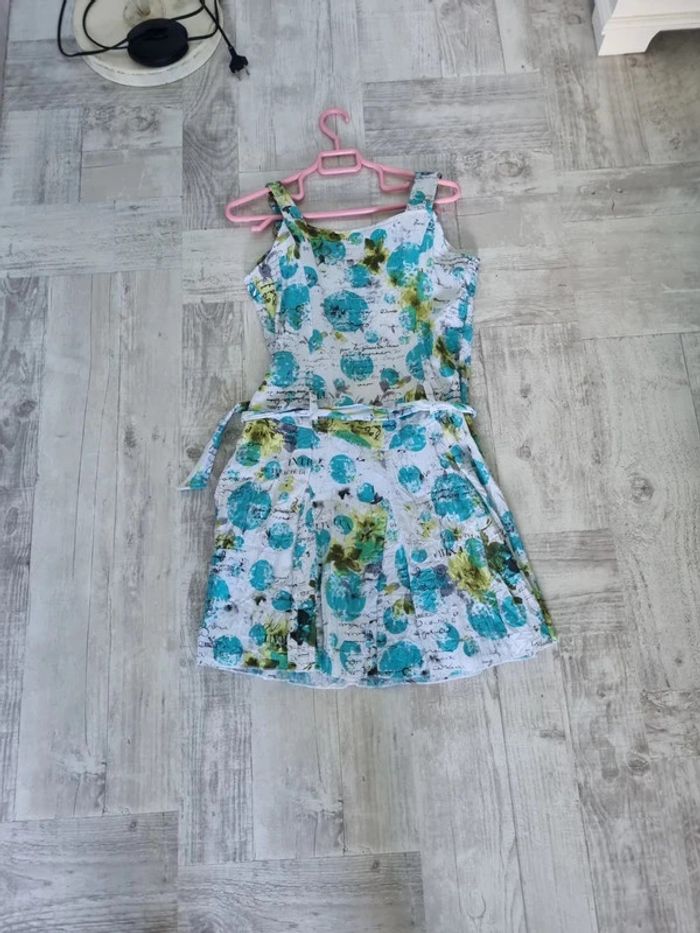 Robe Taille 40 - photo numéro 4