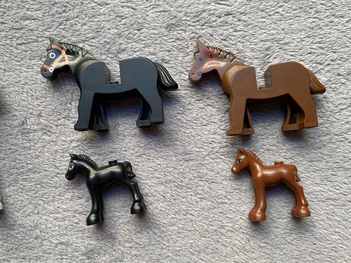 Lot lego de 4 chevaux et 4 poulains différents - photo numéro 8