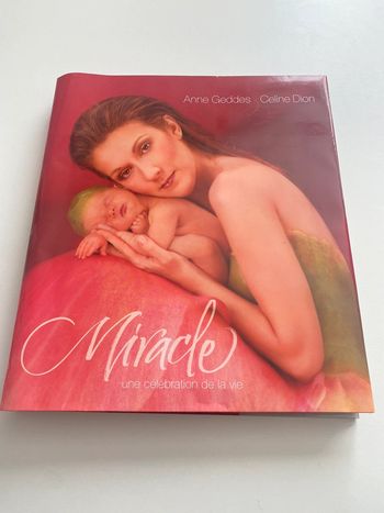 Livre + CD et DVD « Miracle »