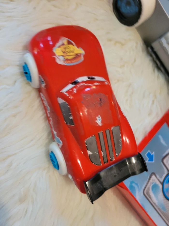 Camion flash Mac Queen sonore et lumineux - photo numéro 5