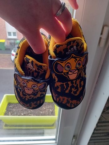 Baskets Adidas enfant