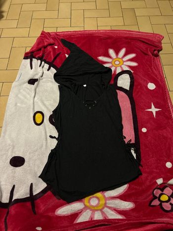 Haut femme à capuche