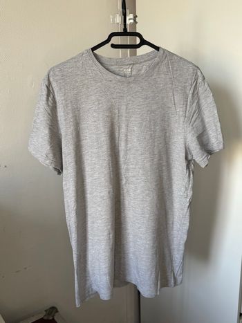 Tee shirt M / Kiabi / gris
