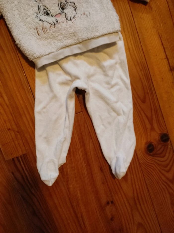 Pyjama 2 pièces lapin taille 18 mois avec pied - photo numéro 2