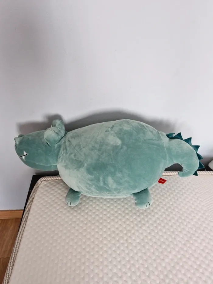 Grosse peluche dragon