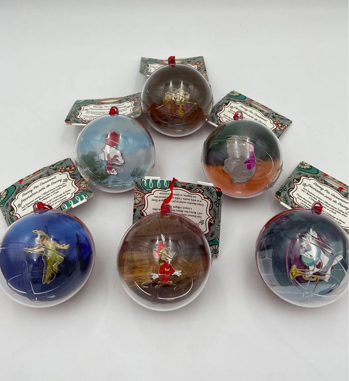 Lot de 6 coffrets cadeaux mystère et pin’s Disney édition limitée – Boule Disney / Ornements - photo numéro 10