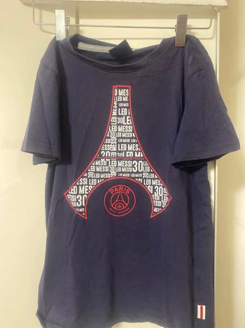T-shirt, PSG. Messi .taille 10 ans .