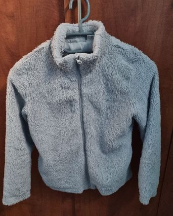 Veste fausse fourrure 8-9ans