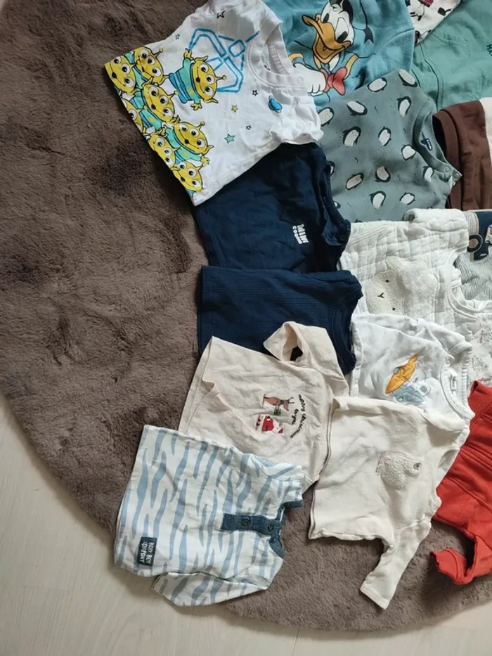 Lot hauts bébé - photo numéro 2