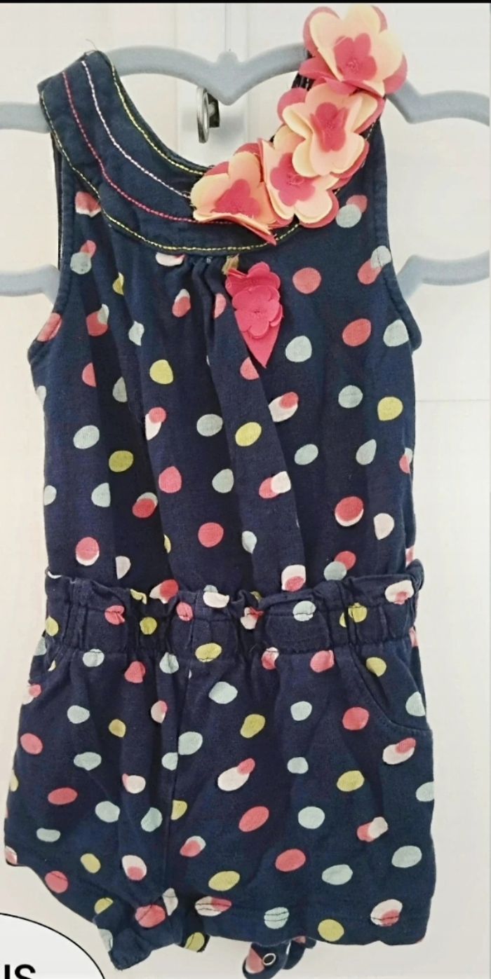 Combishort taille 18 mois