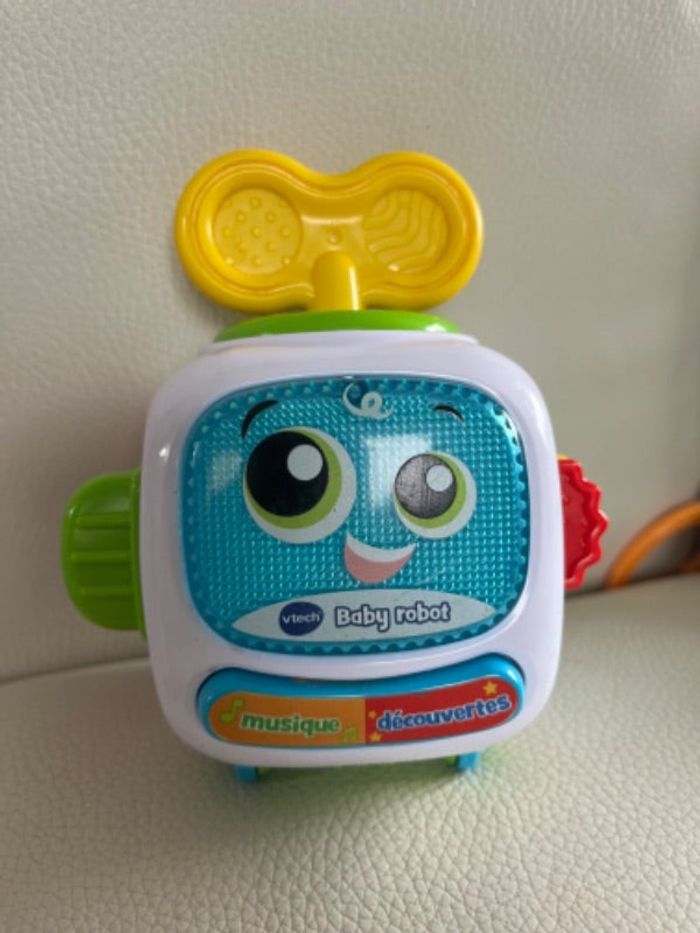 Baby robot