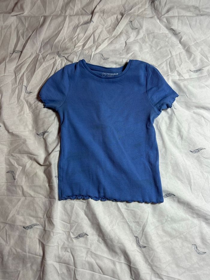 Top bleu - photo numéro 2