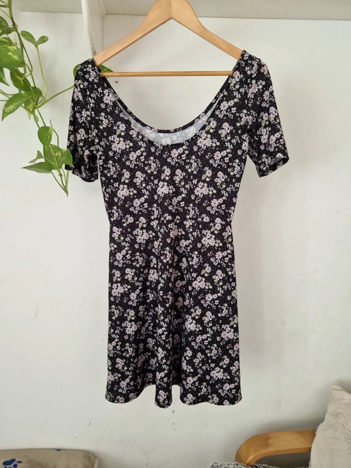 Robe d'été fleurie - photo numéro 2