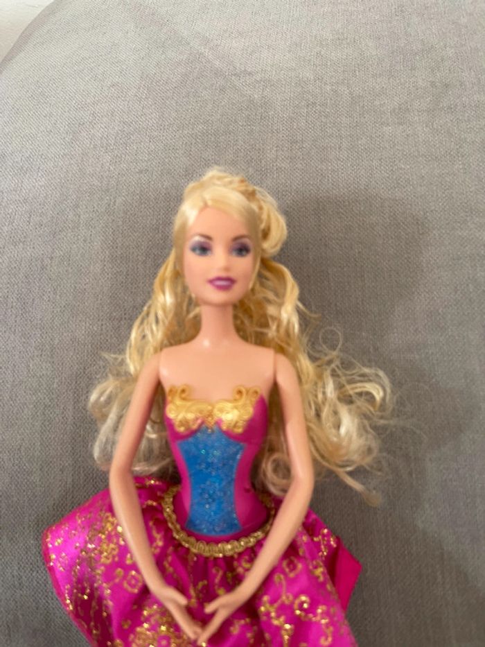 poupées Barbie danseuses - photo numéro 9