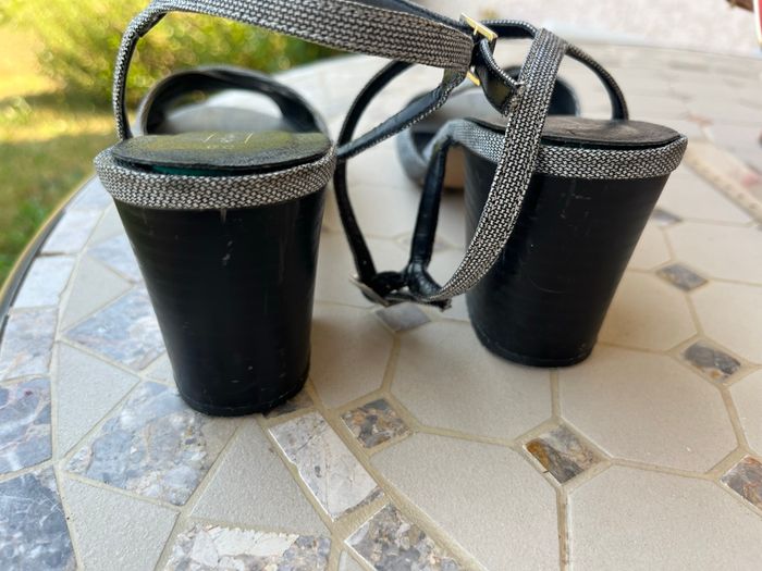 Nu pieds - photo numéro 3