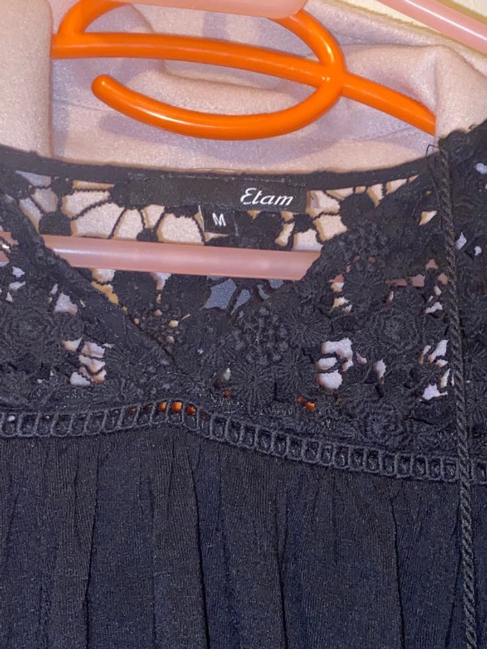 Blouse noir a dentelle - photo numéro 2