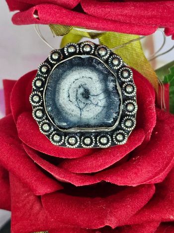 Bague texturee en argent sterling 925 avec pierre druzy de quartz