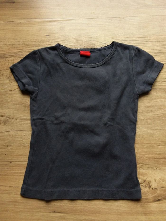 Tee-shirt bleu marine 6 ans