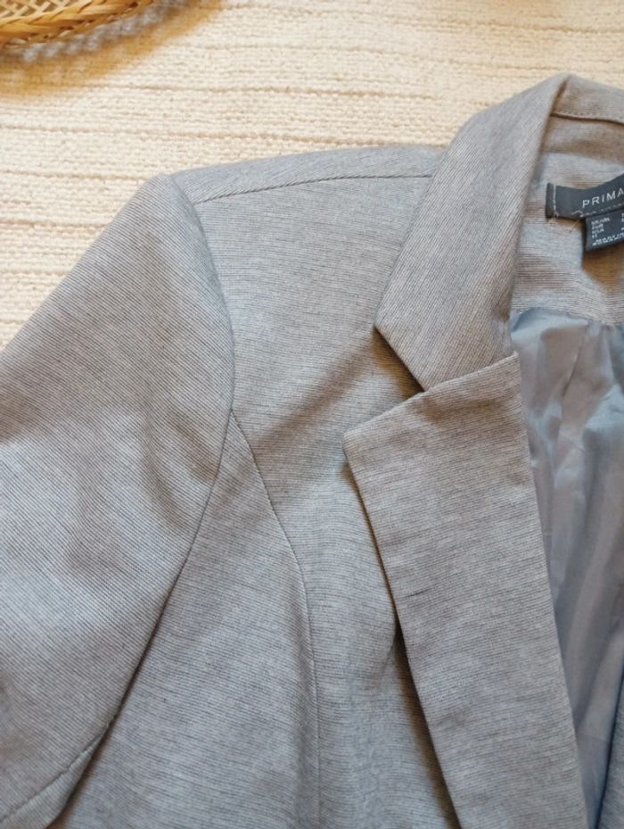 Magnifique veste tailleur/ blazer gris T38 - photo numéro 2
