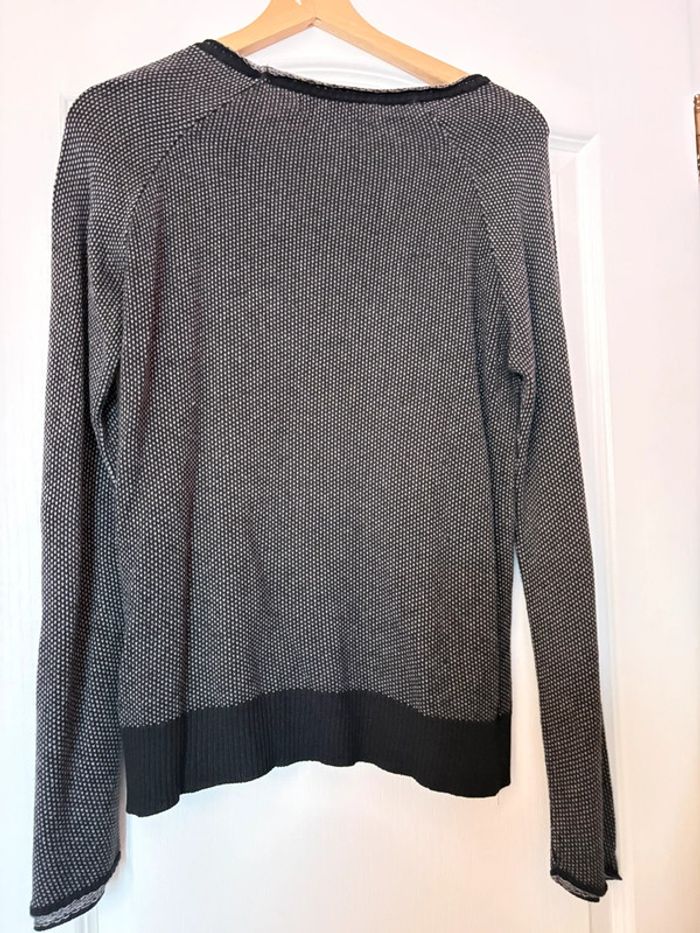 Pull tête de mort - photo numéro 2