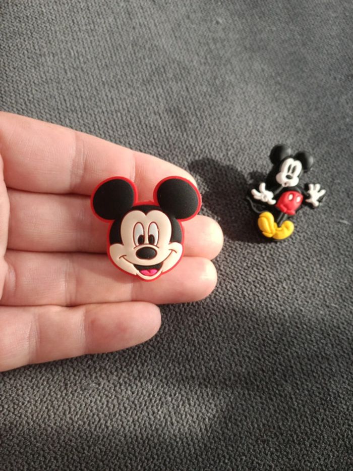 Pins crocs Mickey mouse - photo numéro 3