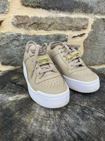 Basket adidas Originals Bold beige / kaki 