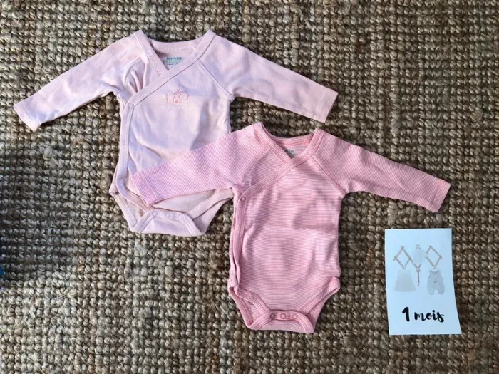 Lot de 2 bodies croisés