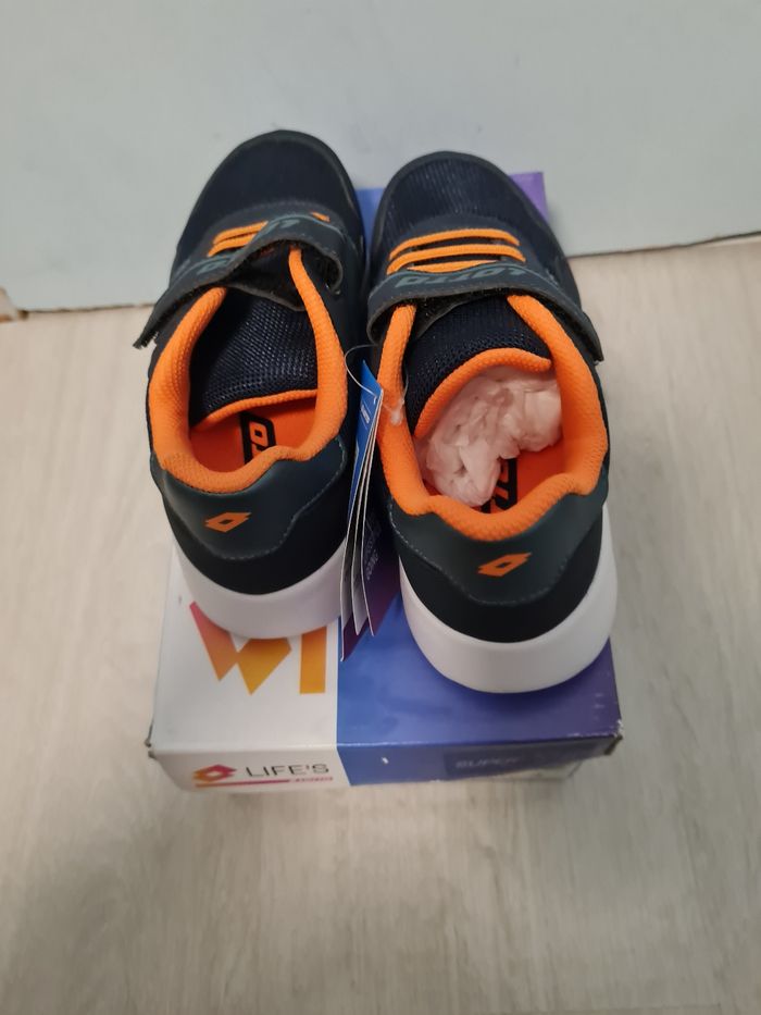 Baskets Lotto P33 Neuves - photo numéro 4