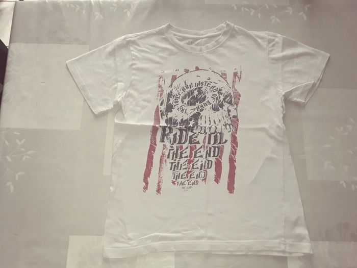 🔵 Tee Shirt Tête de Mort en 12 ans 🔵 - photo numéro 5