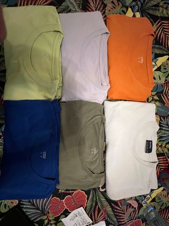 Lot 6 t-shirts taille S/M – Très bon état – Idéal été / petit prix