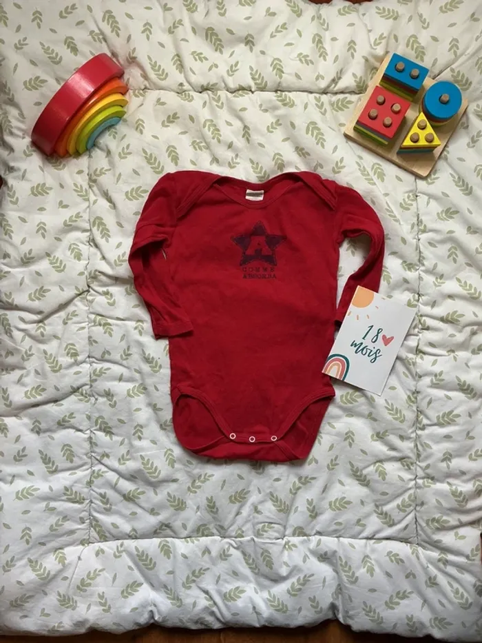 body manches longues rouge absorba 18 mois