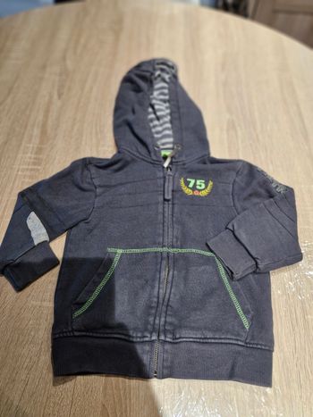 Sweat gilet à capuche