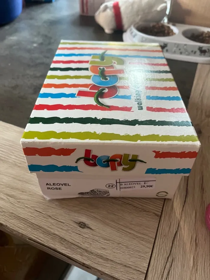 Vend pantoufles filles taille 22 - photo numéro 4