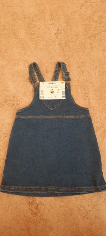 Salopettes en jean pour fille 5-6 ans