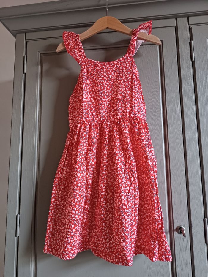 Robe à fleurs - photo numéro 1