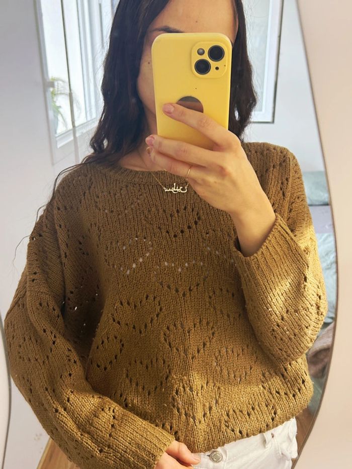 Pull en maille ajouré broderies - photo numéro 5