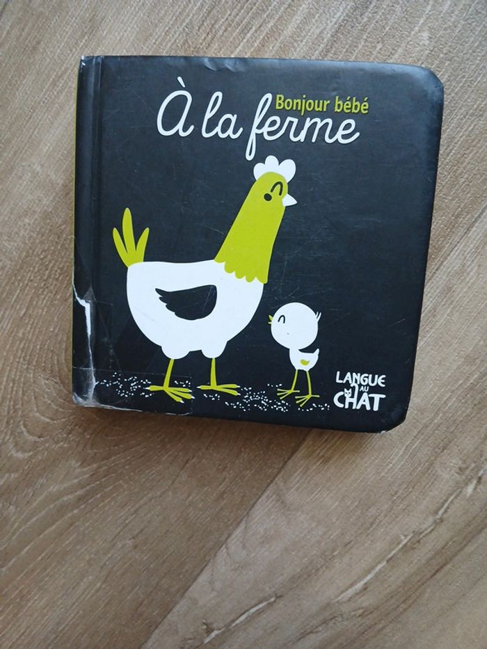 Livre cartonné bonjour bébé à la ferme 💢 - photo numéro 2