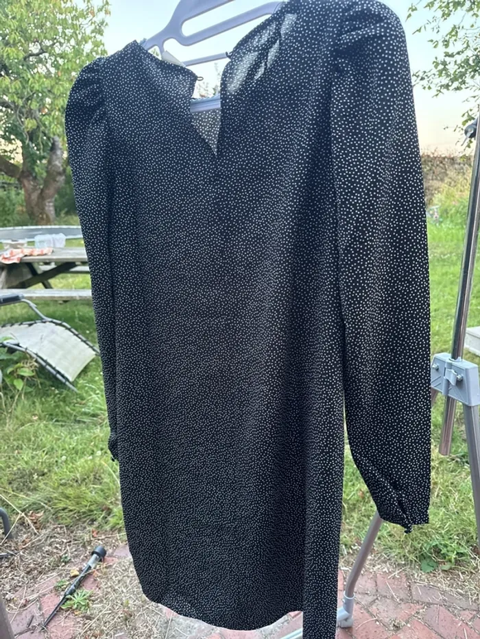 Jolie robe h&m neuve avec étiquette taille S/M voir L - photo numéro 5