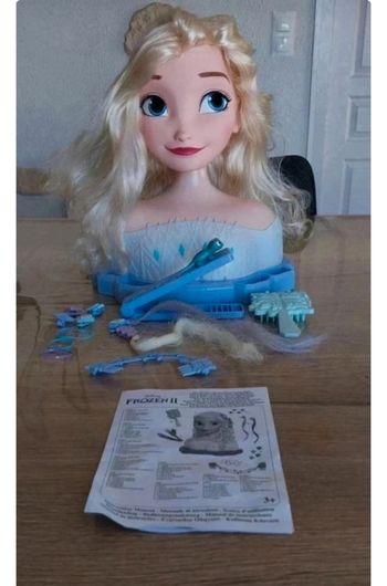 tête à coiffer reine des neiges