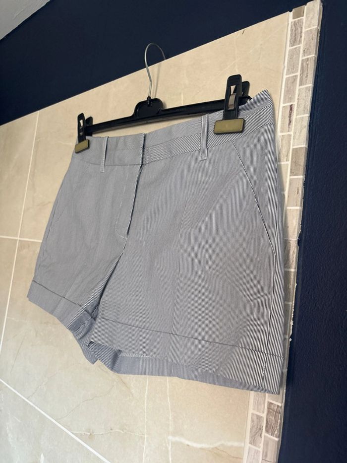 Short Caroll taille 36 - photo numéro 3