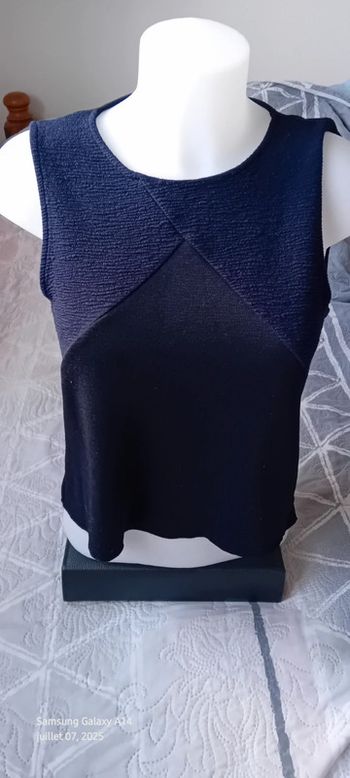 Haut sans manche bicolore aspect gaufré noir marine femme S mango