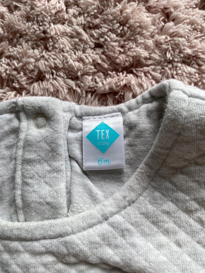 Robe avec tee-shirts assez épais manches longues Tex baby 6 mois - photo numéro 5