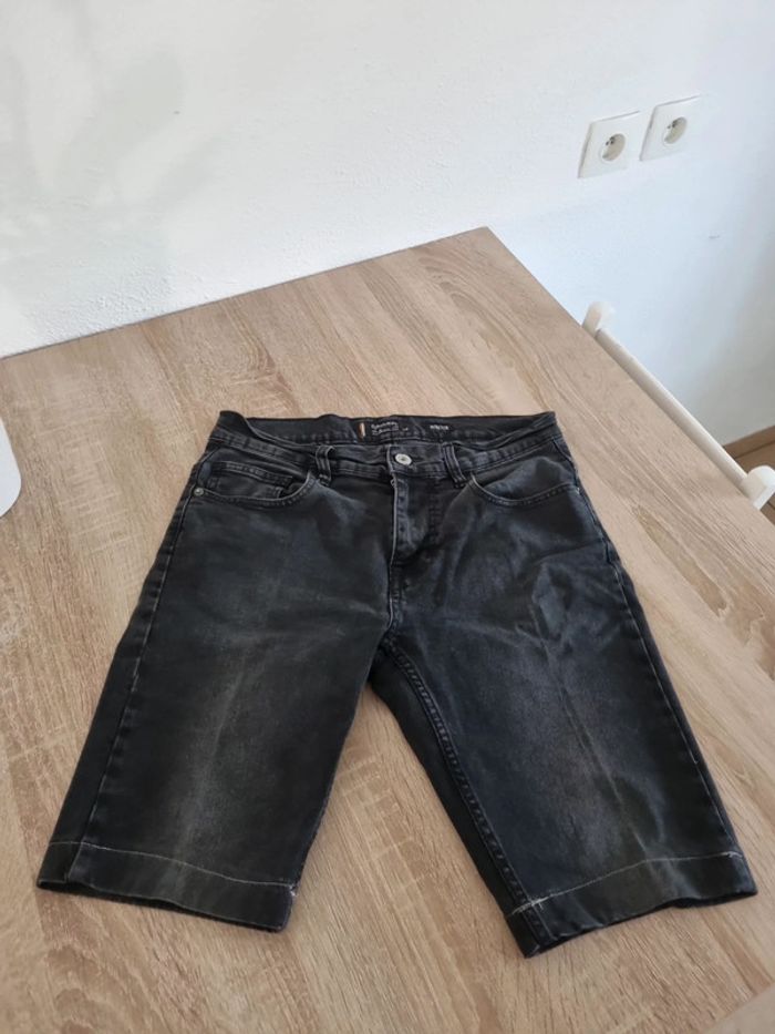 Short complice