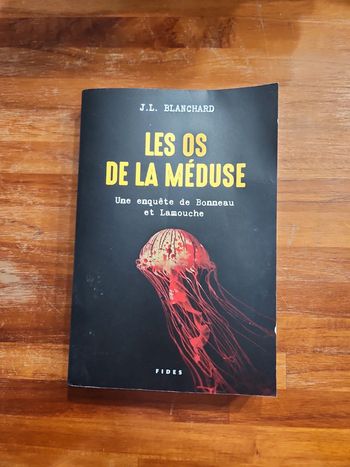 Livre : Les os de la méduse