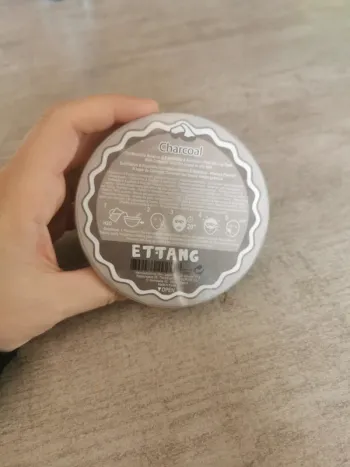 Masque peel of Ettang charcoal