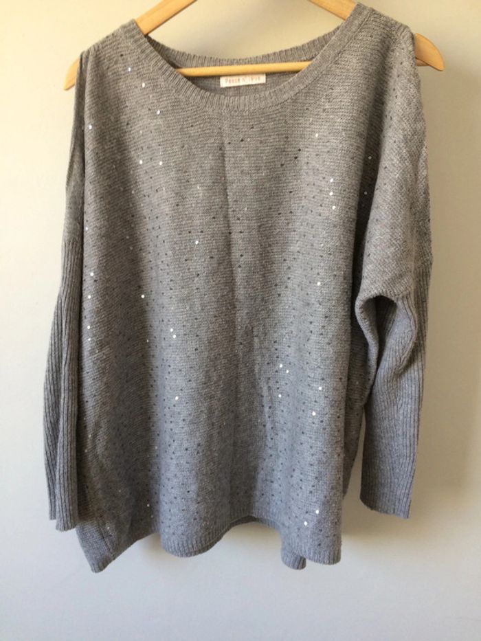 • Pull gris pailletté épaules dénudées • - photo numéro 20