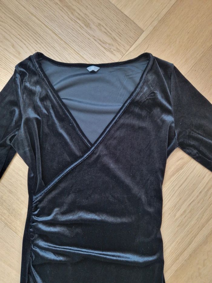 Robe en velours noir Taille 36 - photo numéro 2